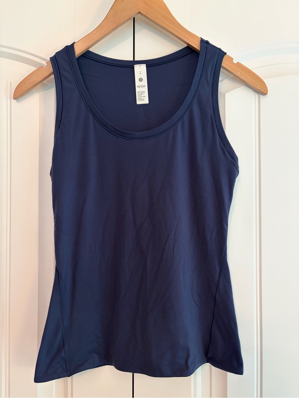 Lululemon Scoop Neck Tank Top Women's Size Small Navy Blue Activewear Athleisure